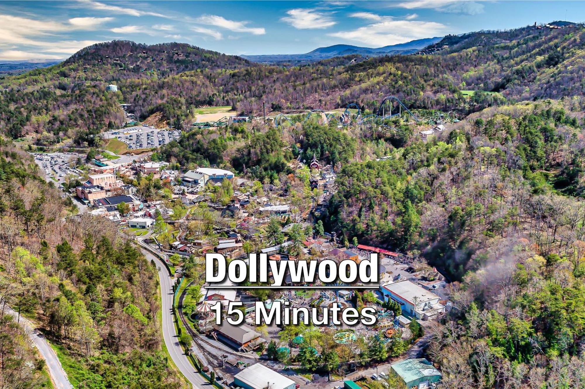 New Luxury Cabin With Stunning Mountainviews,Hottub, Firepit, Fireplace,2 Kingbeds, 2 Covereddecks,Bbqgrill, Shuffleboard And Pool Access เซอเวียร์วีล ภายนอก รูปภาพ